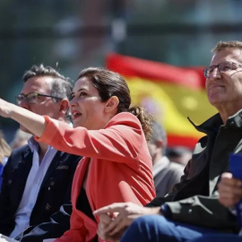 La presidenta de la Comunidad de Madrid, Isabel Díaz Ayuso y el presidente del Partido Popular, Alberto Núñez Feijóo durante el mitin en Getafe. Foto: EFE / Rodrigo Jimenez