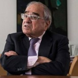 Víctimas del franquismo denuncian trabas para interrogar a Martín Villa