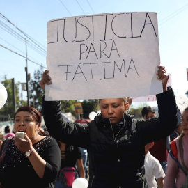 17/02/2020.- Habitantes protestan este lunes para pedir justicia tras el asesinato de la pequeña Fátima Cecilia Aldriguett. EFE/Sáshenka Gutiérrez