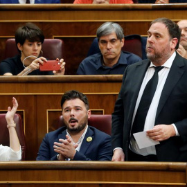 Oriol Junqueras, cuando ha intentado pronunciar su mensaje. - EFE