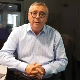 Muere a los 61 años el comentarista Michael Robinson