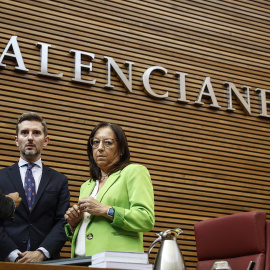  (I-D) El diputado PP y vicepresidente primero de las Corts Valencianes, Alfredo Castelló; el diputado del PP Víctor Soler, y la presidenta de las Cortes de Valencia, Llanos Massó, el pasado 20 de septiembre de 2023. / Europa Press - Rober Solsona