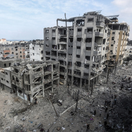  Territorios Palestinos, Ciudad de Gaza: Una visión general de la destrucción en el barrio de Karama tras el bombardeo israelí en la ciudad de Gaza. Foto: Mohammed Talatene/dpaFecha: 10/11/2023.