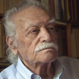 El irreductible Manolis Glezos, de 91 años, elegido eurodiputado por Syriza.- EFE