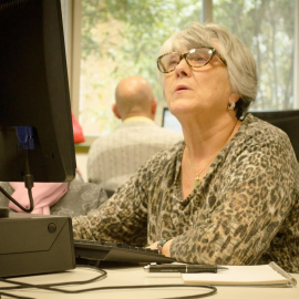 Varios pensionistas en un centro de mayores. E.P.