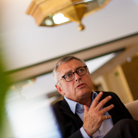 Michael Robinson, durante la entrevista en el Hotel Meliá Castilla. REPORTAJE FOTOGRÁFICO: CHRISTIAN GONZÁLEZ