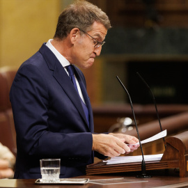 El líder del PP y candidato a la Presidencia del Gobierno, Alberto Núñez Feijóo, interviene durante la primera sesión del debate de investidura del líder del PP, en el Congreso de los Diputados, a 26 de septiembre de 2023, en Madrid (España). EUROP