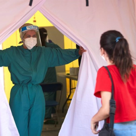 Proves PCR a Terrassa (Vallès Occidental) en campanya de cribatge massiu organitzada pel Departament de Salut. EFE/Alejandro García