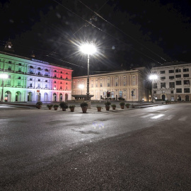 Plaza del centro de Roma, desierta por la pandemia. EFE/EPA/LUCA ZENNARO