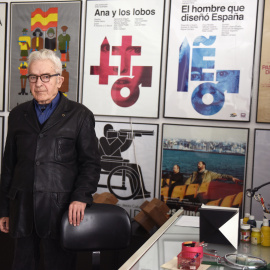 El diseñador y artista José María Cruz Novillo. / REPORTAJE GRÁFICO: FERNANDO SÁNCHEZ