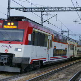 Serie 450 de Renfe realizando servicio C7 en la estación de Aravaca.- SerrgioFdezz
