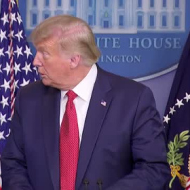 El servicio secreto se lleva a Donald Trump sin mediar palabra