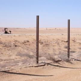 La valla que delimita la frontera entre Israel y Egipto, cerca de la ciudad de Kadesh Barnea, en el Sinaí.