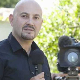 Ricardo Gamaza recibe el premio de comunicación medioambiental andaluz.