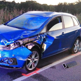 El turismo implicado en el atropello de los ciclistas. /Europa Press