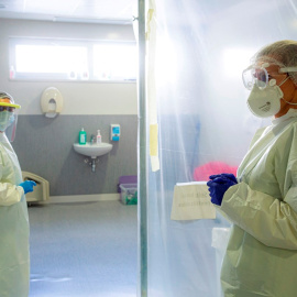 Imagen de la UCI del Hospital San Pedro de Logroño. EFE/Raquel Manzanares.
