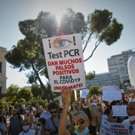 Manifestación contra el uso obligatorio de mascarillas en la plaza de Colón de Madrid. /Europa Press