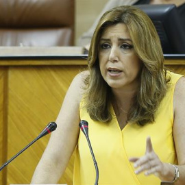 La presidenta de la Junta de Andalucía, Susana Díaz, durante su comparecencia en el pleno del Parlamento autonómico para informar sobre la situación política de la comunidad.EFE/Jose Manuel Vidal.