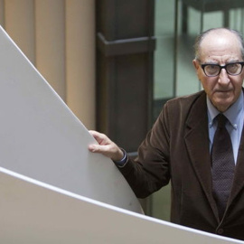 El profesor Vicenç Navarro, catedrático de Ciencias Políticas y Sociales de la Universidad Pompeu Fabra. / EFE