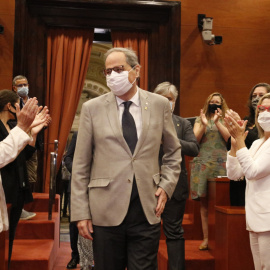 El president de la Generalitat, Quim Torra, aplaudit per diputats de JxCat. ACN/Gerard Artigas