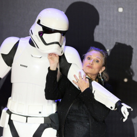 Carrie Fisher en la premier de 'El Despertar de la Fuerza' en Londres en diciembre de 2015. /REUTERS
