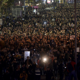 Cerca de 20.000 personas, en la manifestación contra el Gobierno rumano. REUTERS