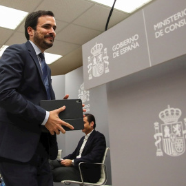 17/02/2020.-El ministro de Consumo, Alberto Garzón, ofrece en rueda de prensa los detalles del Fichero "Eficaz", una herramienta que impedirá a los jugadores que lo soliciten voluntariamente acceder a los denominados "créditos rápidos" para incrementa