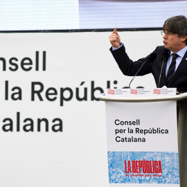 El expresidente de la Generalitat Carles Puigdemont, durante el acto celebrado en un parque de la localidad francesa de Perpiñán. - EFE