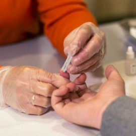 Prueba del VIH en el Centre Jove d'Atenció a les Sexualitats de Barcelona. / CJAS