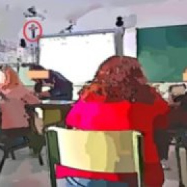 Un joven batalla desde hace tres años para que desaparezcan los crucifijos de las aulas de su instituto