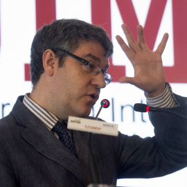 El ministro de Energia Turismo y Agenda Digital, Álvaro Nadal, durante su intervención en el curso "La cuarta revolución. ¿Cómo afecta la agenda digital a la economía y a la industria?" en la Universidad Internacional Menéndez Pelayo (UIMP), en San