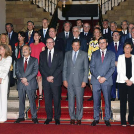 El jurado del Premio Princesa de Asturias de la Concordia 2017 al inicio de sus deliberaciones. | EFE