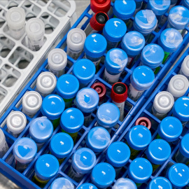 Imagen de archivo de un laboratorio. REUTERS/Cooper Neill.