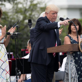 El presidente de Estados Unidos, Donald J. Trump, junto a la primera dama, Melania Trump. - EFE