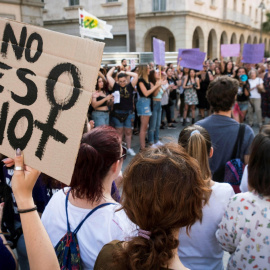 Manifestación en protesta por la puesta en libertad bajo fianza de los cinco miembros de la Manada, condenados a nueve años de prisión por un delito de abuso sexual de una joven madrileña. EFE/Archivo