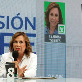Sandra Torres, candidata presidencial a la UNE habla con los medios de comunicación después de la primera vuelta de las elecciones presidenciales | Reuters