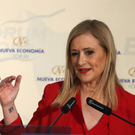 La presidenta de la Comunidad de Madrid, Cristina Cifuentes,durante su intervención en un desayuno informativo que protagonizó hoy en un hotel de Madrid.EFE
