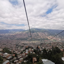 En el valle viven unos siete millones de personas. Gracias al metrocable se ha ganado accesibilidad a zonas remotas. Queralt Castillo.jp