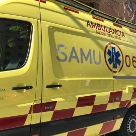 Una ambulancia del SAMU 061. - EUROPA PRESS - Archivo