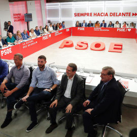 Vista general de la reunión de la Ejecutiva Federal del PSOE, presidida el secretario general Pedro Sánchez, en Ferraz. EFE/Emilio Naranjo