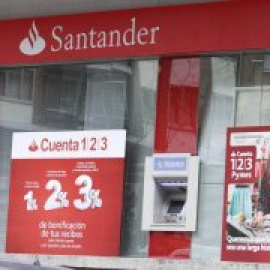 El Santander dejará de remunerar la cuenta 1,2,3 en enero y cesa su comercialización