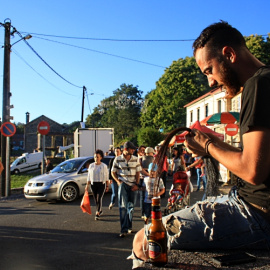 Un aloitador con las crines de un caballo en la Rapa del año pasado