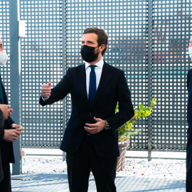 El presidente del PP, Pablo Casado, con los ministros de Justicia de gobiernos del Partido Popular, Ángel Acebes, José María Michavila, Alberto Ruíz Gallardón y Rafael Catalá. En ese encuentro ha asistido también el secretario de Justicia e Interio