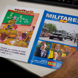 Contraportada y portada del número 111 (julio) de la revista 'Militares', editada por la Asociación de Militares Españoles. CHRISTIAN GONZÁLEZ