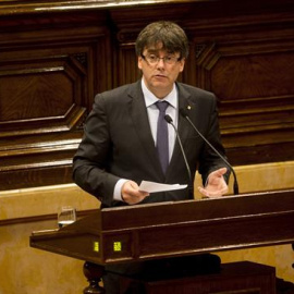 Carles Puigdemont dona explicacions al Parlament sobre el cessament de Jordi Baiget. EFE/Quique García