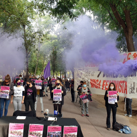 Una imatge de la roda de premsa convocada per 8 Mil Motiu.  @8MilMotius