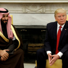 Foto de archivo de Mohammed bin Salman y Donald Trump, en Washington. / REUTERS