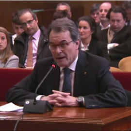 Artur Mas se dirige al tribunal qued le juzga por el 9-N