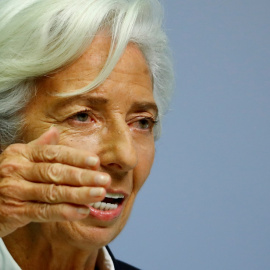 La presidenta del BCE, Christine Lagarde, en una rueda de prensa en Fráncfort. REUTERS/Ralph Orlowski