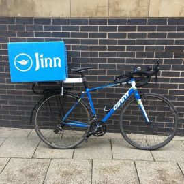 Bicicleta de reparto de Jinn.TWITTER/Stephen Bradshaw